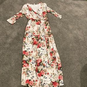 Pink blush maxi dress size med